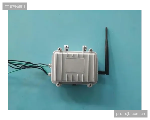 实验室到现实的鸿沟：设备商宣传的Modbus数据分流性能，与体育中心复杂电磁环境下的实际表现相去甚远